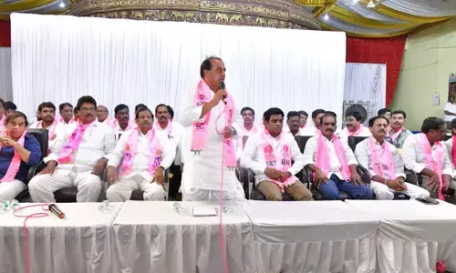 సీఎంను మురిపిస్తేనే జిల్లాకు మరిన్ని నిధులు.. బీఆర్ఎస్ శ్రేణులతో మంత్రి ఇంద్రకరణ్ రెడ్డి
