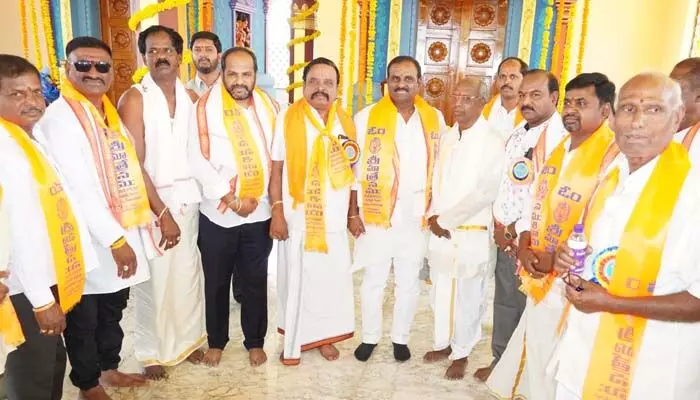 దైవచింతనతో మానసిక ప్రశాంతత.. దైవచింతనతో మానసిక ప్రశాంతత..