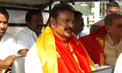 శ్రీవారి సేవలో సినీ నటుడు మోహన్ బాబు