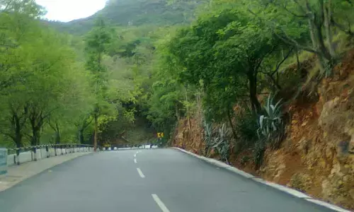 Tirumala: ఘాట్ రోడ్డులో కఠిన ఆంక్షలు.. ఆ వాహనాలకు నో ఎంట్రీ!