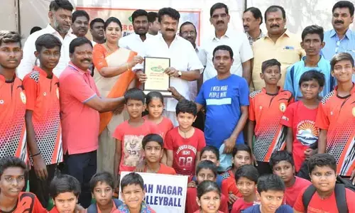 విద్యతో పాటు క్రీడలకు సమయం కేటాయించండి: మంత్రి తలసాని