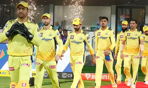చెన్నై సంచలన నిర్ణయం.. ఆ ముగ్గురు భారత ఆటగాళ్లకు గుడ్‌ బై!