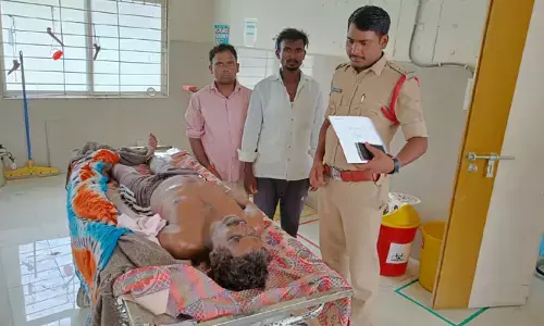రోడ్డు ప్రమాదంలో గాయపడిన వ్యక్తి చికిత్స పొందుతూ మృతి..