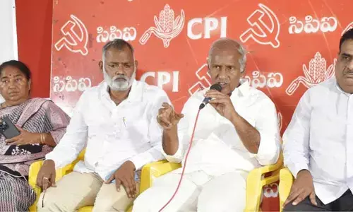 ప్రభుత్వ పెద్దలు మాట్లాడినా ఇలా వ్యవహరించడం కరెక్ట్ కాదు: సీపీఐ