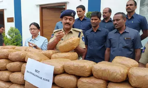 భారీగా గంజాయి పట్టివేత.. ఇద్దరు అరెస్ట్.. మరొకరు పరారీ..