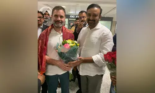 రాహుల్ గాంధీకి ఘన స్వాగతం పలికిన టీపీసీసీ ఉపాధ్యక్షులు మదన్మోహన్..