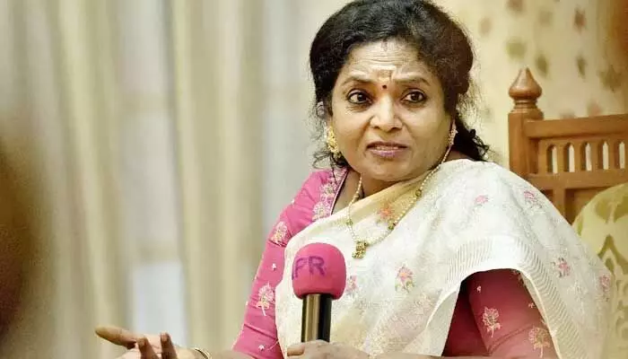మైనర్ బాలిక గ్యాంగ్రేప్ ఘటనపై గవర్నర్ సీరియస్.. 48 గంటల్లో రిపోర్ట్ ఇవ్వాలని ఆర్డర్ మైనర్ బాలిక గ్యాంగ్రేప్ ఘటనపై గవర్నర్ సీరియస్.. 48 గంటల్లో రిపోర్ట్ ఇవ్వాలని ఆర్డర్