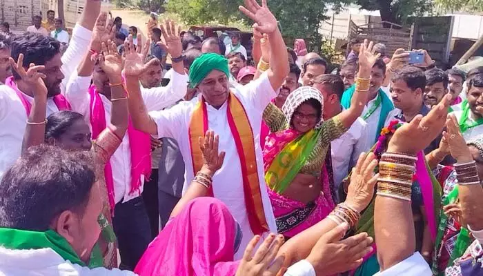 దశాబ్ది ఉత్సవాలను ప్రభుత్వం ఘనంగా నిర్వహిస్తుంది: మంత్రి మల్లారెడ్డి దశాబ్ది ఉత్సవాలను ప్రభుత్వం ఘనంగా నిర్వహిస్తుంది: మంత్రి మల్లారెడ్డి