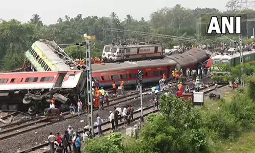 Coromandel express accident  :కోరమండల్ రైలు ప్రమాదం ఎలా జరిగిందంటే..?