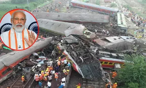 Coromandel express accident: ఒడిషాకు ప్రధాని మోడీ.. రైలు ప్రమాద ఘటన స్థలాన్ని పరిశీలించనున్న పీఎం!