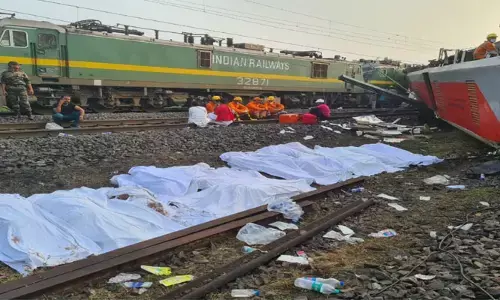 Odisha train accident: వందల మృతదేహాలకు పోస్ట్ మార్టం..  హృదయవిదారక దృశ్యాలు!