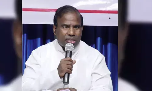 ‘రైల్వేశాఖ మంత్రి ఎవరో ఎవరికి తెలియదు’