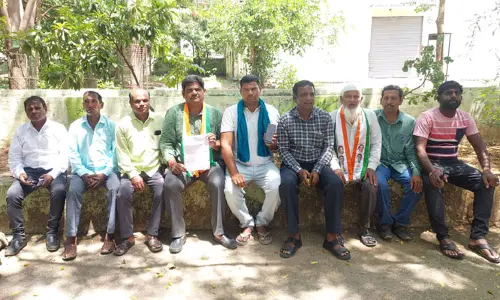 రైతులకు ఏం చేశారని రైతు దినోత్సవం పేరిట సంబరాలు..