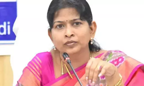 మిస్సైన వారి ఫోటో, వివరాలు వాట్సాప్ చేయండి