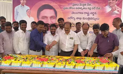 ఆరోగ్య తెలంగాణకు అడుగులు.. టీఎస్ఎంఎస్​ఐడీసీ చైర్మన్​డా.ఎర్రోళ్ల శ్రీనివాస్