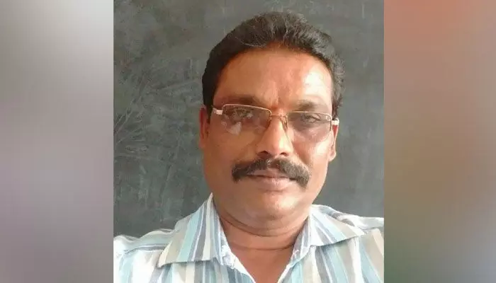 బడిబాట కార్యక్రమానికి వెళ్తూ ప్రధానోపాధ్యాయుడు మృతి.. బడిబాట కార్యక్రమానికి వెళ్తూ ప్రధానోపాధ్యాయుడు మృతి..