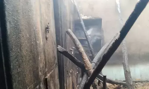 ఎల్లారెడ్డిలో అగ్ని ప్రమాదం