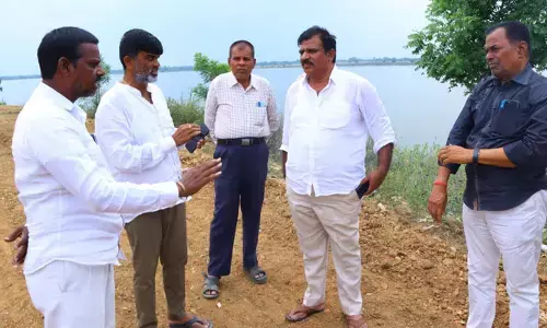 పెద్ద చెరువు సుందరీకరణ పనుల్లో వేగం పెంచాలి : ఎమ్మెల్యే క్రాంతి కిరణ్‌