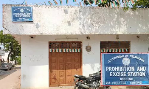 మామూళ్ల మత్తులో ఎక్సైజ్ శాఖ.. వసూళ్లకు ప్రైవేట్ సిబ్బంది!
