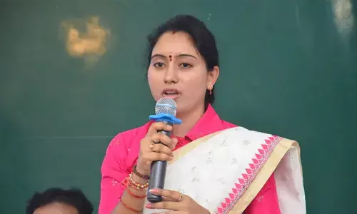 మహిళలు రాజకీయంగా ఎదగడం ఎమ్మెల్యేకు నచ్చదు : బీజేపీ స్టేట్ ఎగ్జిక్యూటివ్ మెంబర్ బోగ శ్రావణి ఆరోపణ