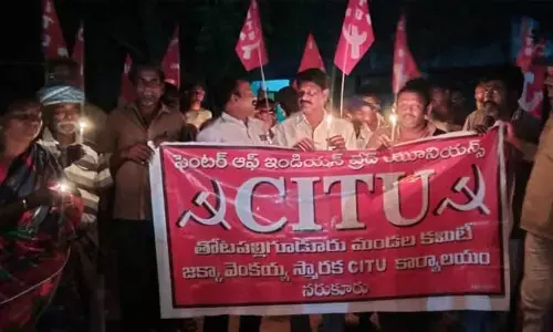 Nellore: ఒరిశా రైలు ప్రమాద బాధితులకు కొవ్వొత్తుల నివాళి