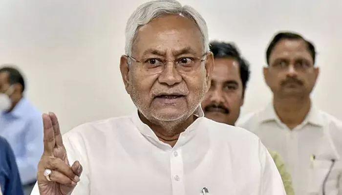 విపక్షాల మీటింగ్కు పార్టీల అధ్యక్షులే రావాలి : సీఎం విపక్షాల మీటింగ్కు పార్టీల అధ్యక్షులే రావాలి : సీఎం