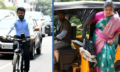 Visakha: ఆటోలో మేయర్‌... సైకిల్ మార్గంలో కమిషనర్‌!