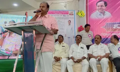 విద్యుత్  వెలుగులు అందించిన గొప్ప నేత సీఎం కేసీఆర్ : ఎమ్మెల్యే కృష్ణ మోహన్ రెడ్డి