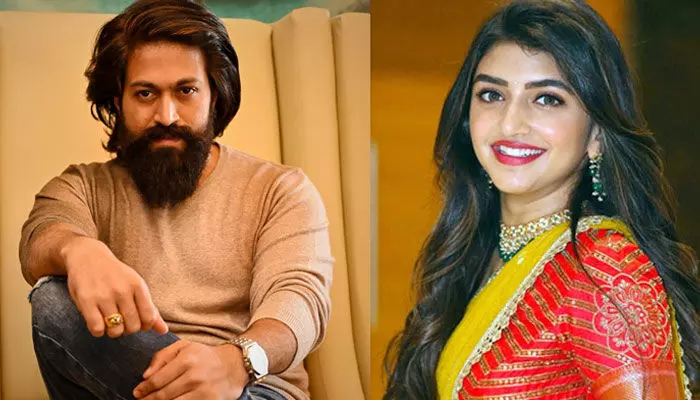 Hero Yash, శ్రీ లీలకు మధ్య ఉన్న సంబంధం ఏంటి? Hero Yash, శ్రీ లీలకు మధ్య ఉన్న సంబంధం ఏంటి?