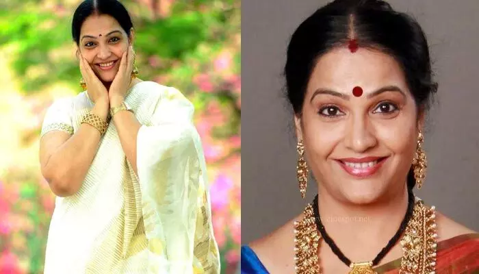 జీవితం ఇంతేనేమో ఇక.. గుడిలో ప్రసాదాలు తింటూ బతుకుతా.. నటి షాకింగ్ కామెంట్స్ జీవితం ఇంతేనేమో ఇక.. గుడిలో ప్రసాదాలు తింటూ బతుకుతా.. నటి షాకింగ్ కామెంట్స్