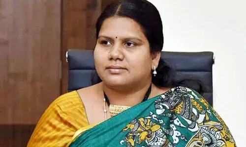 రాష్ట్రంలో రాజారెడ్డి రాజ్యాంగం నడుస్తోంది: మాజీమంత్రి పీతల సజాత