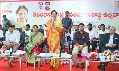 గుజరాత్ పరిశ్రమలు తెలంగాణ వైపు: మంత్రి సబితా ఇంద్రారెడ్డి