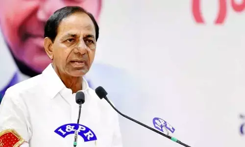 త్వరలో జీతాలు పెంచుకుందాం: సీఎం కేసీఆర్