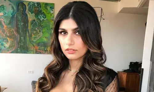 Mia Khalifa :అన్నీ చూపించి ఊరిస్తున్న మియా ఖలీఫా.. నదిలో తేలుతున్న అందాలు ఆస్వాదించాల్సిందే..