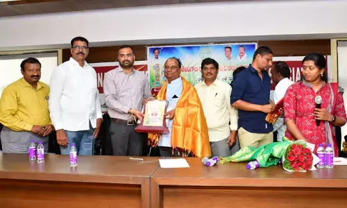 పరిశ్రమల సహకారంతోనే ప్రగతి బాటలో జిల్లా : కలెక్టర్ ఆర్.వీ కర్ణణ్