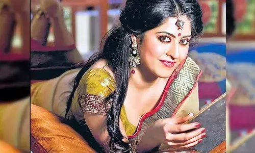 నిర్మాతల వేధింపులు తట్టుకోలేక చనిపోవాలనుకున్న.. నటి సంచలన కామెంట్స్