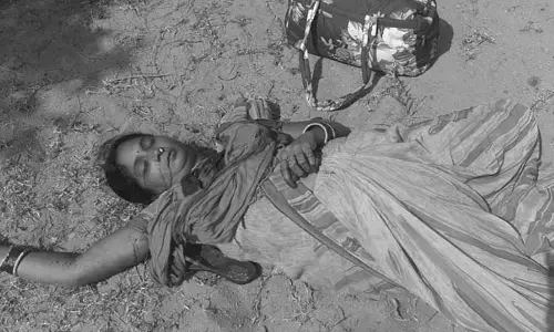 భార్యను హతమార్చిన భర్త..