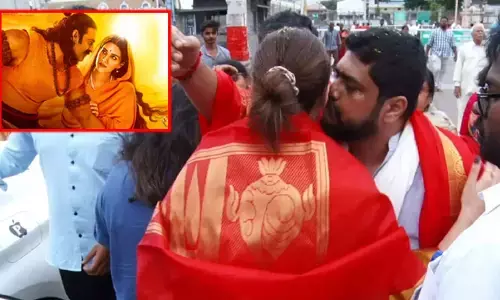 తిరుమల కొండపై కృతిసనన్‌కు ఔం రౌత్ ముద్దులు.. వివాదంలో ఆదిపురుష్ టీమ్!
