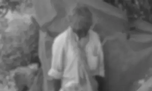 మనస్తాపంతో ఉరేసుకుని వృద్ధుడి ఆత్మహత్య