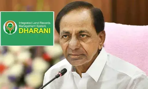ధరణి అద్భుతం అంటూ సీఎం వ్యాఖ్యలు.. గ్రౌండ్‌ రియాల్టీలో సీన్  రివర్స్‌