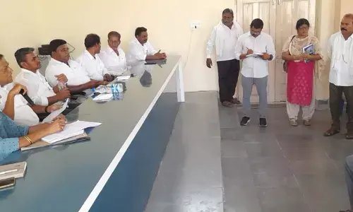జేపీఎస్ లపై ఎమ్మెల్యే ఫైర్..