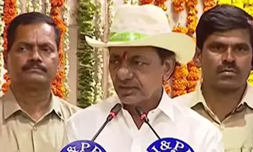 CM KCR:వికలాంగులకు సూపర్ న్యూస్.. వచ్చే నెల నుంచి రూ.4,116 పెన్షన్