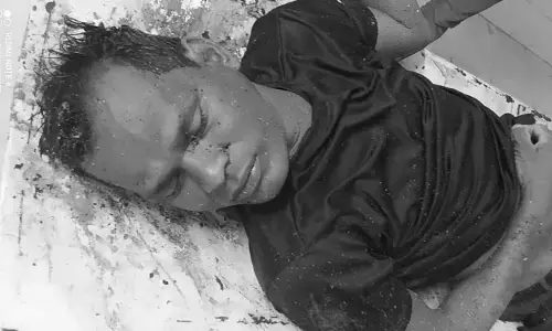 గుర్తు తెలియని వ్యక్తి అనుమానాస్పద మృతి..