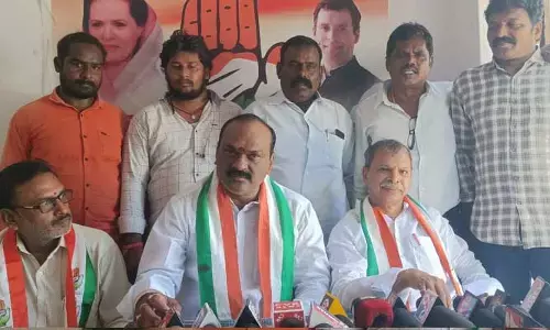 నాలుగేళ్ల పాలనలో జగన్ సాధించింది ఏంది?: తులసిరెడ్డి