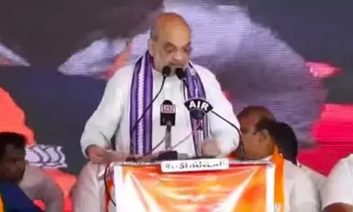 అభివృద్ధి కానరాదేమి?: అమిత్ షా