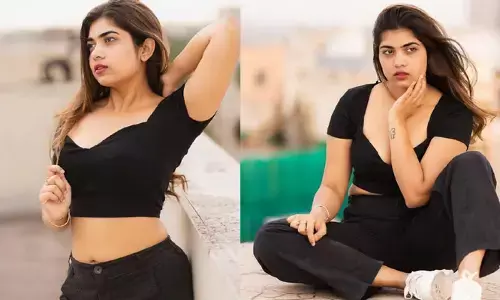 Rithu Chowdary:  పెళ్లైన హీరోతో అలా చేయడం ఏంటి? స్టార్ నటిని తిట్టిపోస్తున్న నెటిజన్లు..