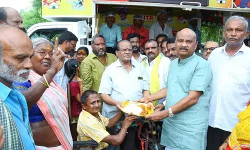 Visakha: నర్సీపట్నంలో రూ.2కే భోజనం
