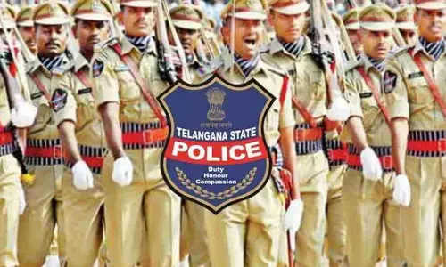 డబ్బులిస్తేనే ధ్రువీకరణ పత్రాలు.. పోలీస్ క్వాలిఫైడ్ అభ్యర్థుల తిప్పలు