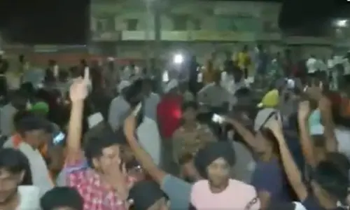 ప్రభుత్వ హామీతో  ఆందోళన విరమించిన రైతులు