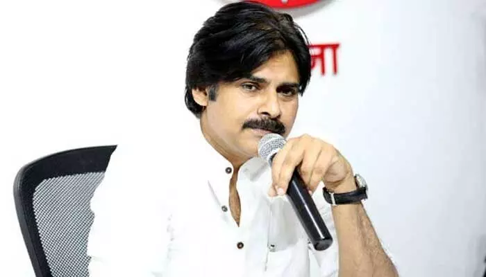 Pawan Varahi Yatra: అది సాధారణ విషయం కాదు.. జనసేన పార్టీపై పవన్ కీలక వ్యాఖ్యలు Pawan Varahi Yatra: అది సాధారణ విషయం కాదు.. జనసేన పార్టీపై పవన్ కీలక వ్యాఖ్యలు